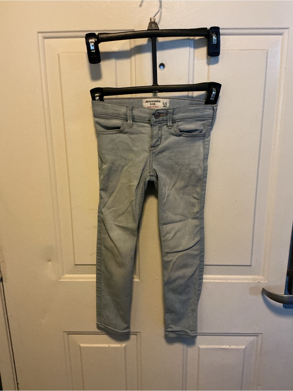abercrombie kids Light Gray Skinny Jeans